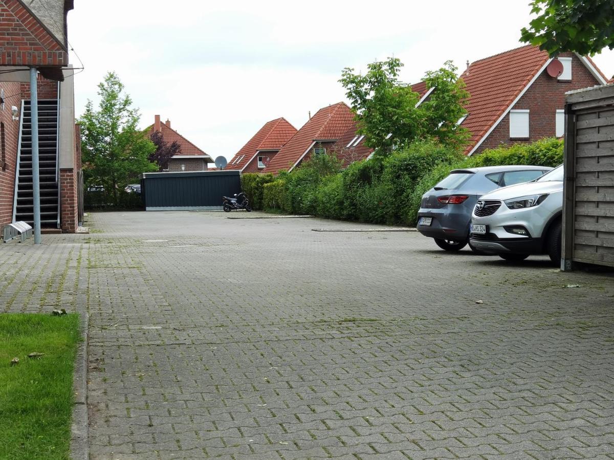 Schaake - Charmante Reetdachwohnung & Kostenfreier Parkplatz
