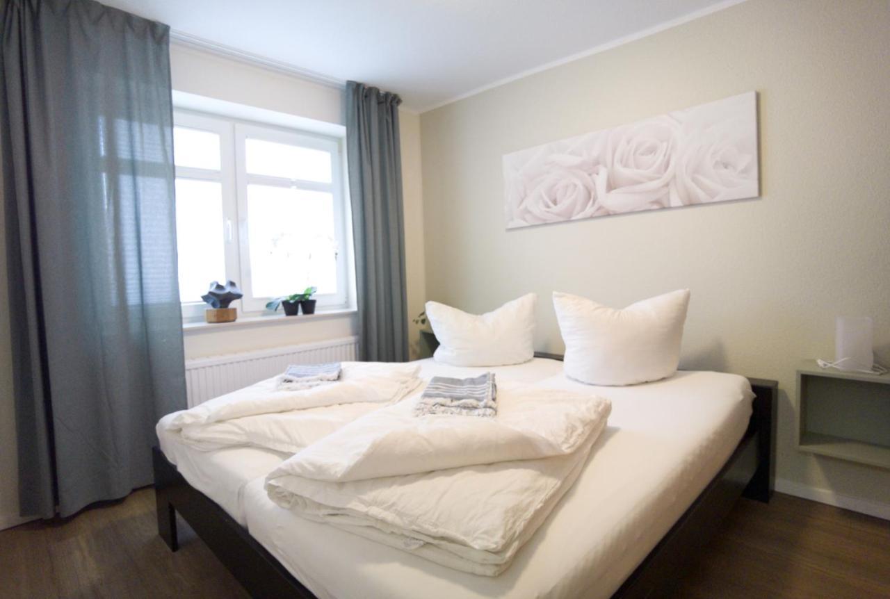 Apartment Schaake - Charmante Reetdachwohnung & Kostenfreier Parkplatz