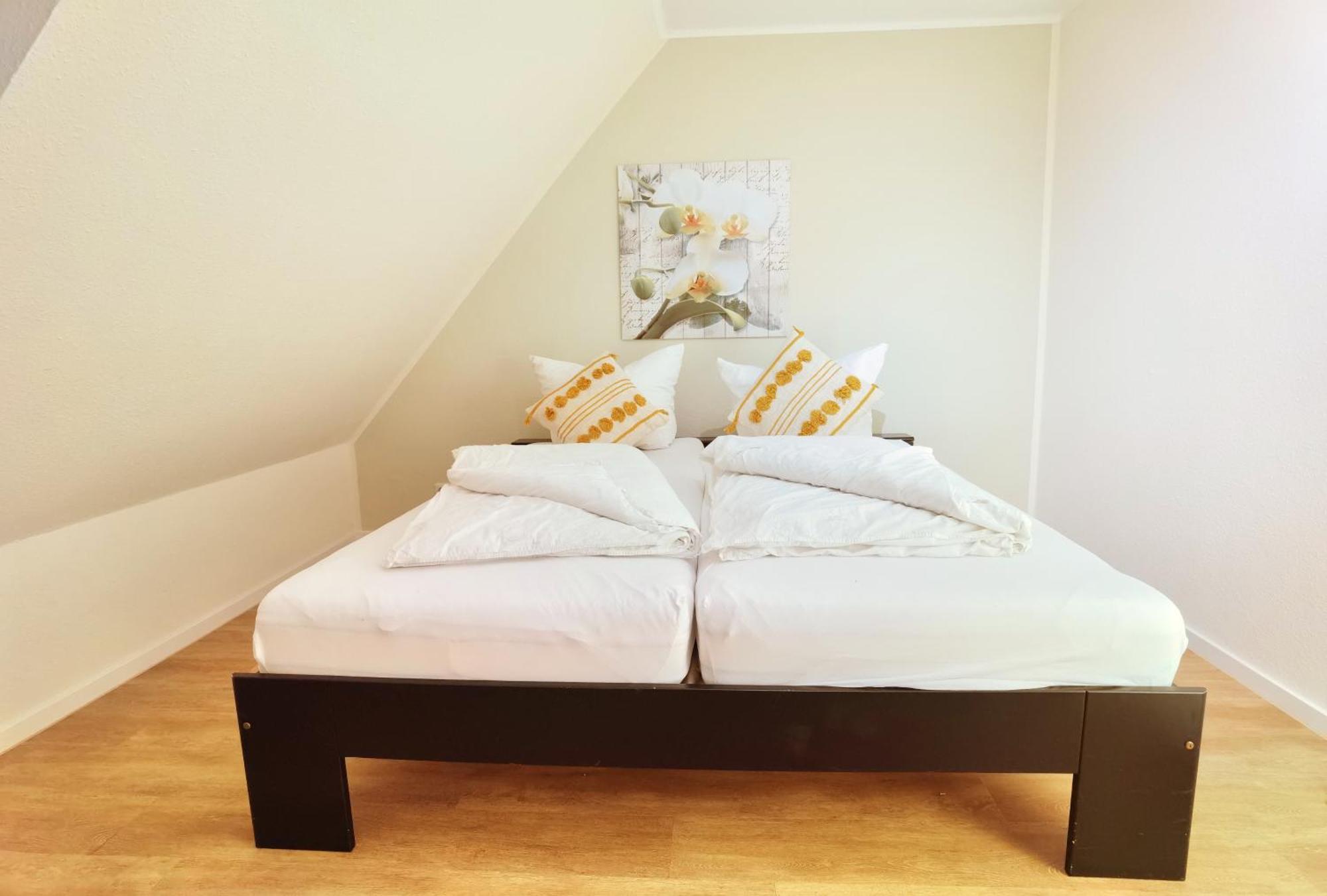 Apartment Schaake - Charmante Reetdachwohnung & Kostenfreier Parkplatz *
